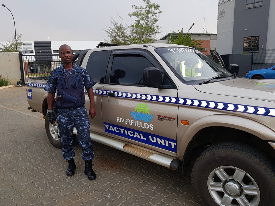 Target response bakkie
